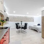 Falcons Nest