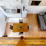 Falcons Nest Apartament Szybenik
