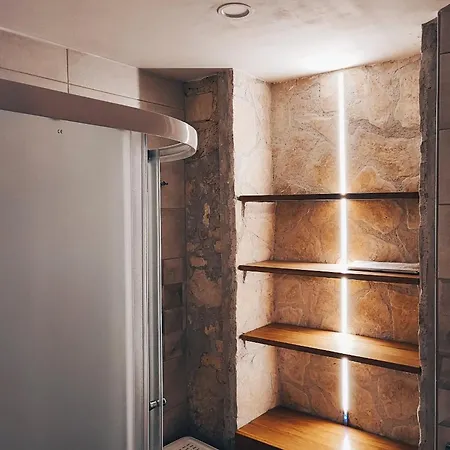 Apartament Falcons Nest Szybenik