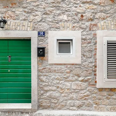 Falcons Nest Apartment Sibenik