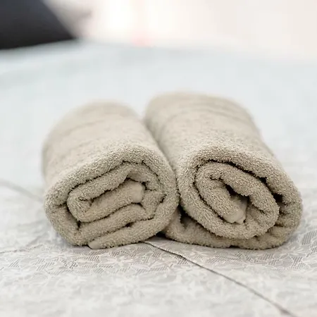 Falcons Nest Apartament *