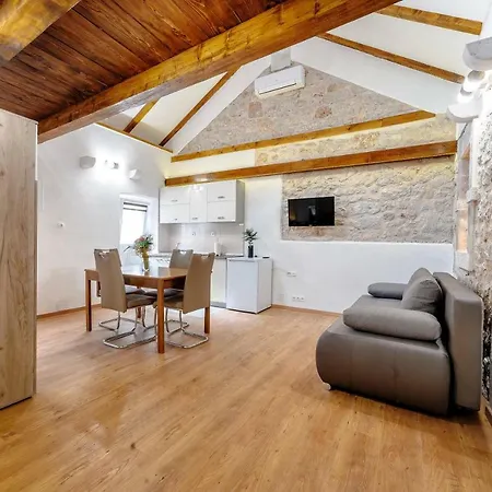 Falcons Nest Apartment Sibenik